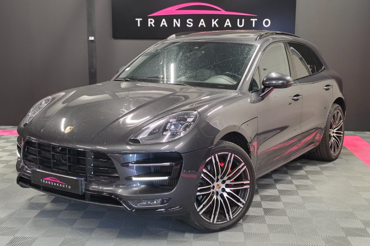PORSCHE MACAN TURBO