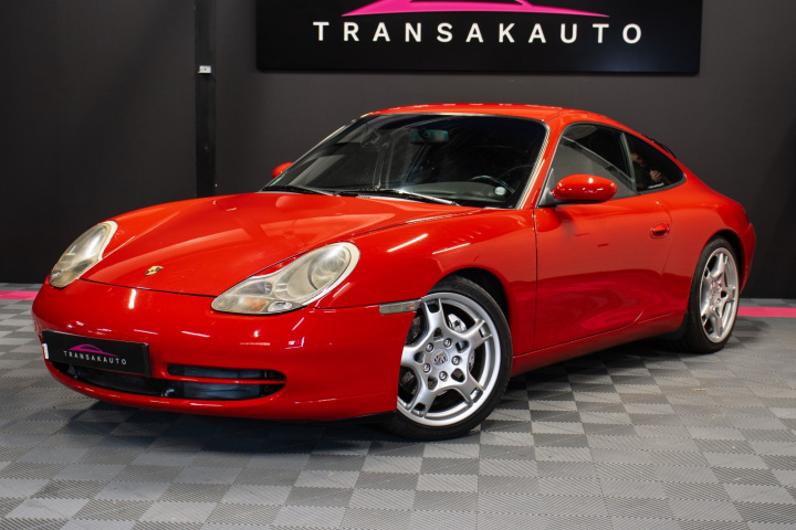 PORSCHE 911 CARRERA 4 COUPE 996